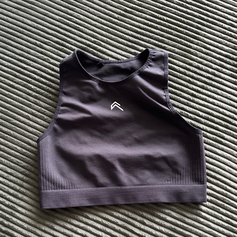 Oner Active crop top charcoal size small